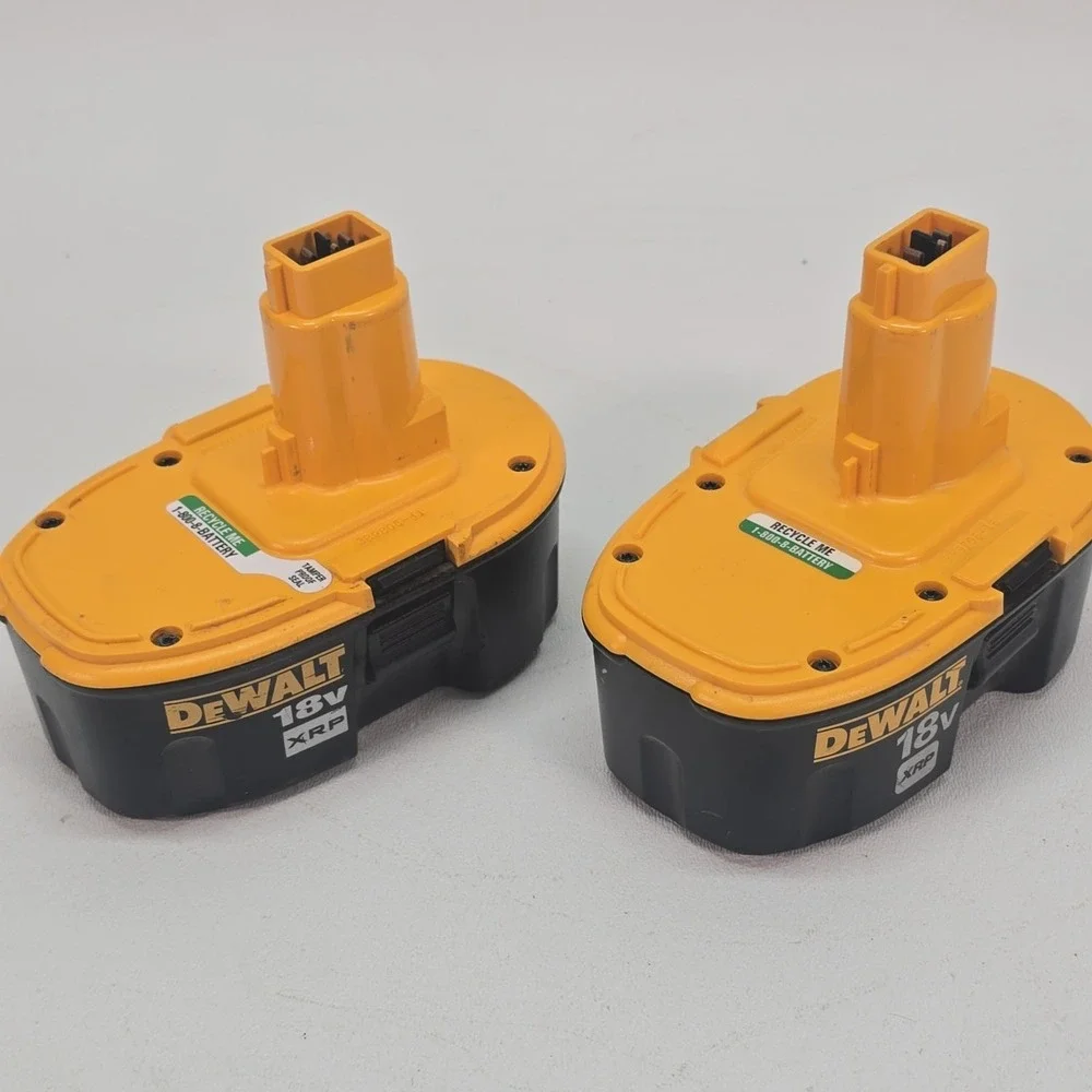 2 OEM Genuine Dewalt DC9096 XRP 18V Batteries for Parts or‎ Repair